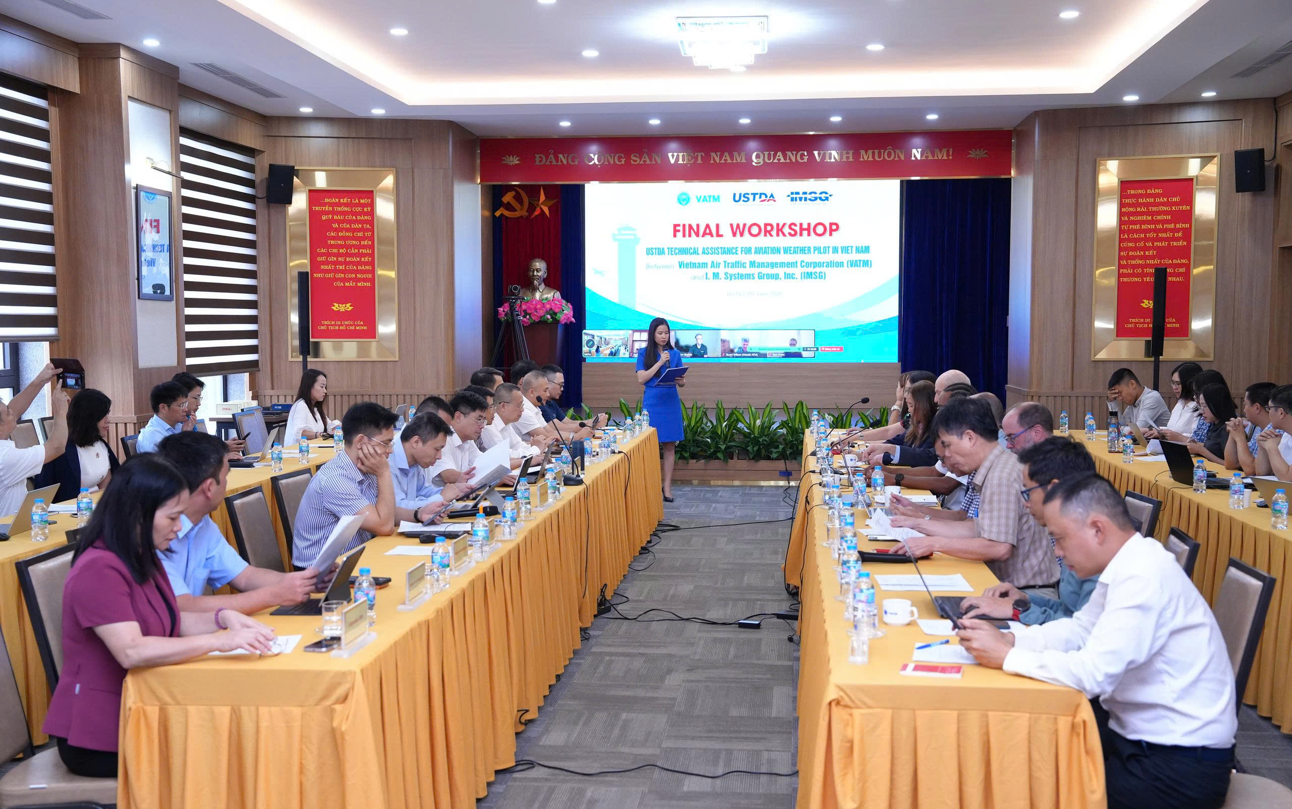 Toàn cảnh HT