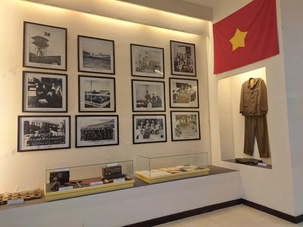 góc trưng bày bt-1