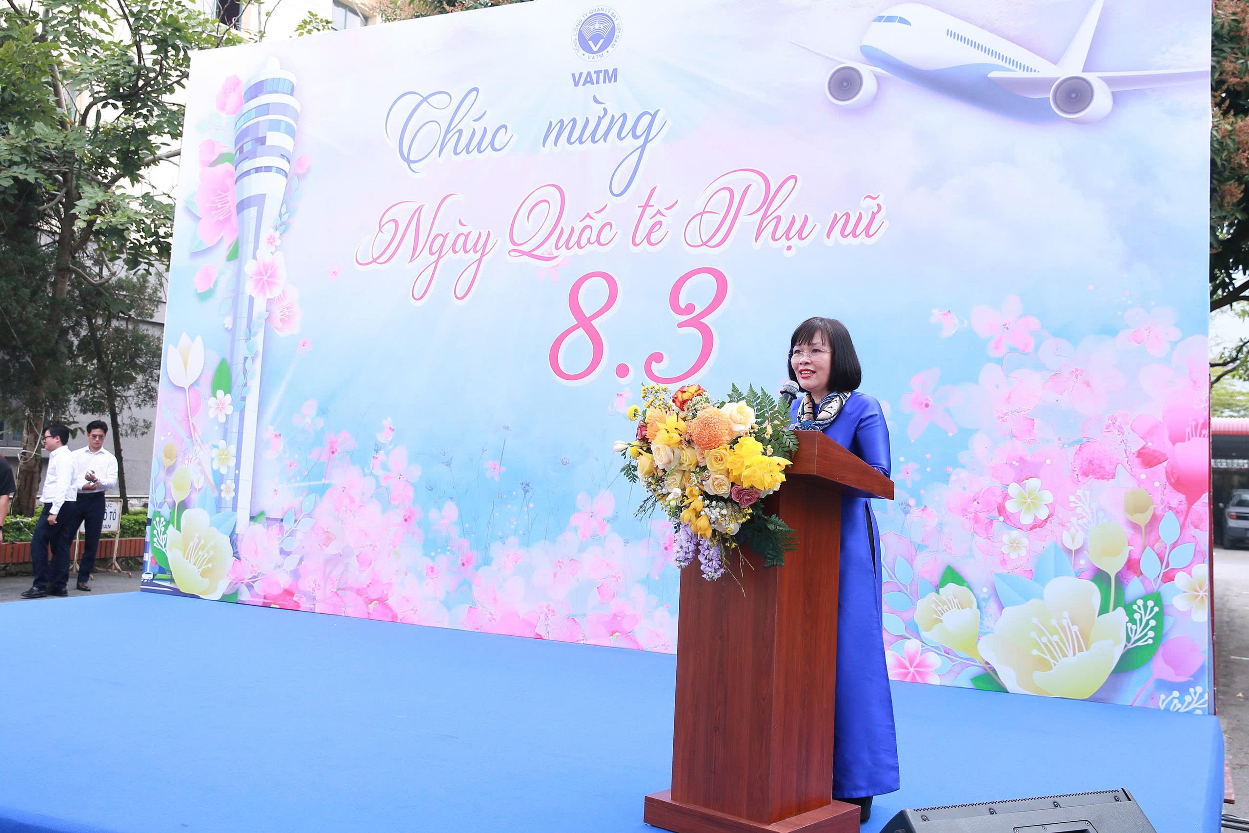 sếp Hoà-1
